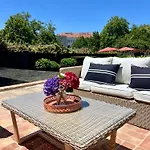 The Tailor's Garden Hotel